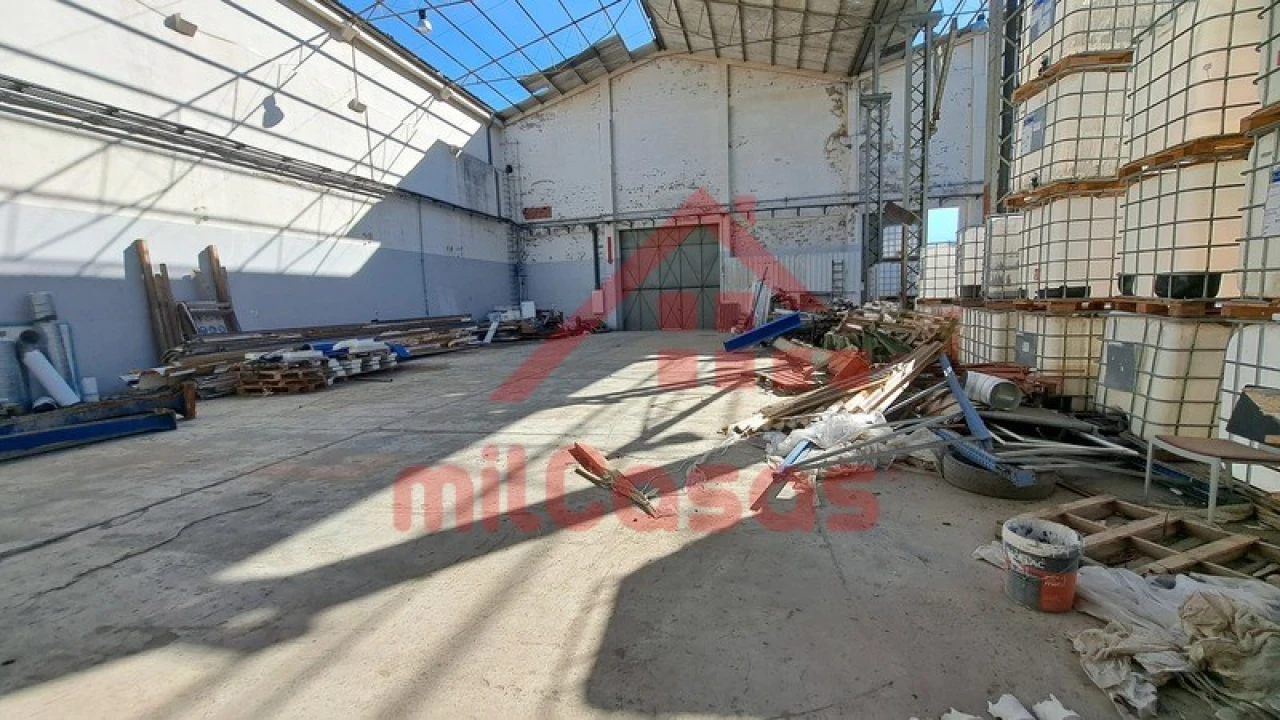 Armazém para Arrendamento em Santa Maria, São Pedro e Matacães Foto 2