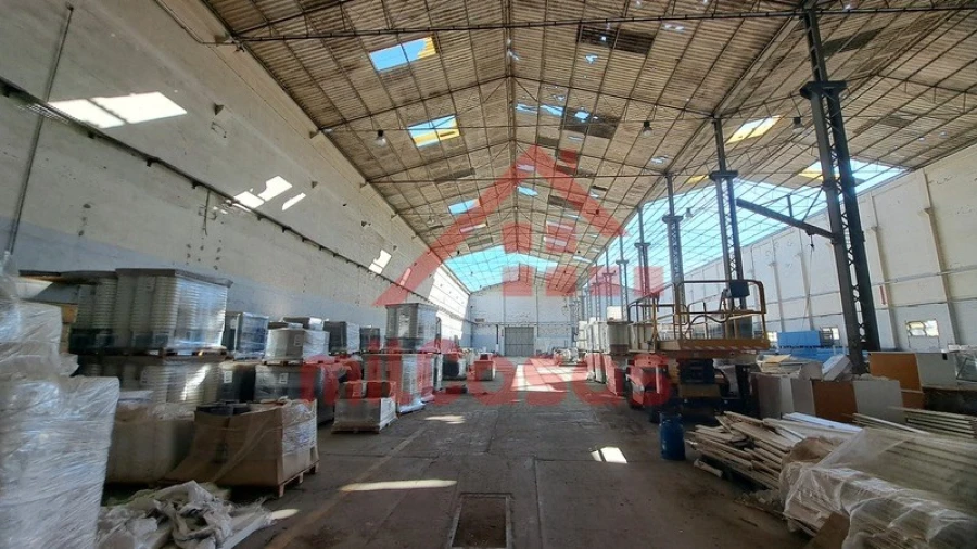Armazém para Arrendamento em Santa Maria, São Pedro e Matacães Foto 7