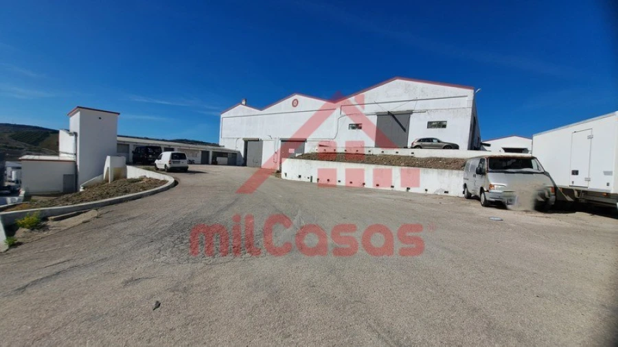 Armazém para Arrendamento em Santa Maria, São Pedro e Matacães Foto 18