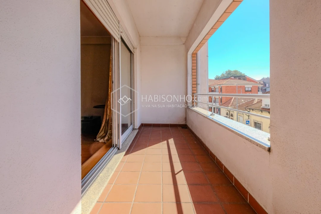 Apartamento T3 para Venda em Campanhã Foto 4