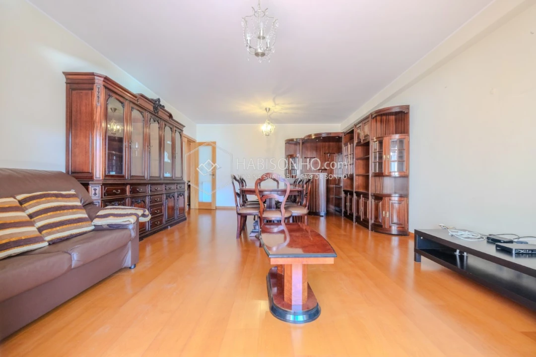 Apartamento T3 para Venda em Campanhã Foto 5
