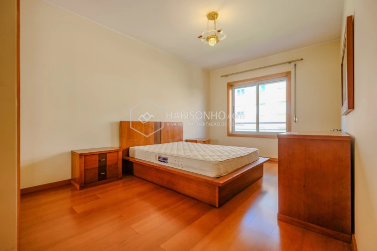 Apartamento T3 para Venda em Campanhã Foto 16