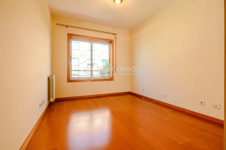 Apartamento T3 para Venda em Campanhã Foto 19
