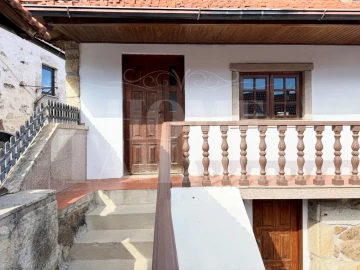 Moradia T3 para Venda em Arnoia