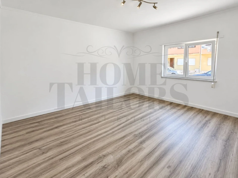 Apartamento T3 para Venda em Quinta do Conde Foto 2