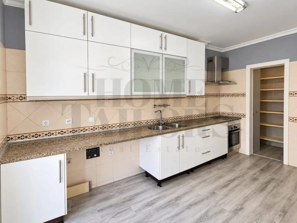 Apartamento T3 para Venda em Quinta do Conde Foto 6