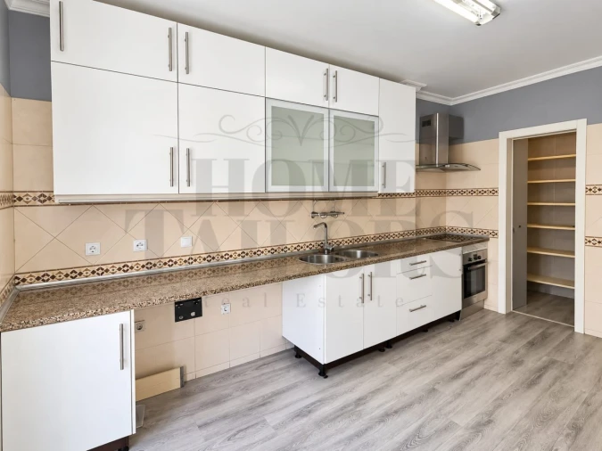 Apartamento T3 para Venda em Quinta do Conde Foto 6