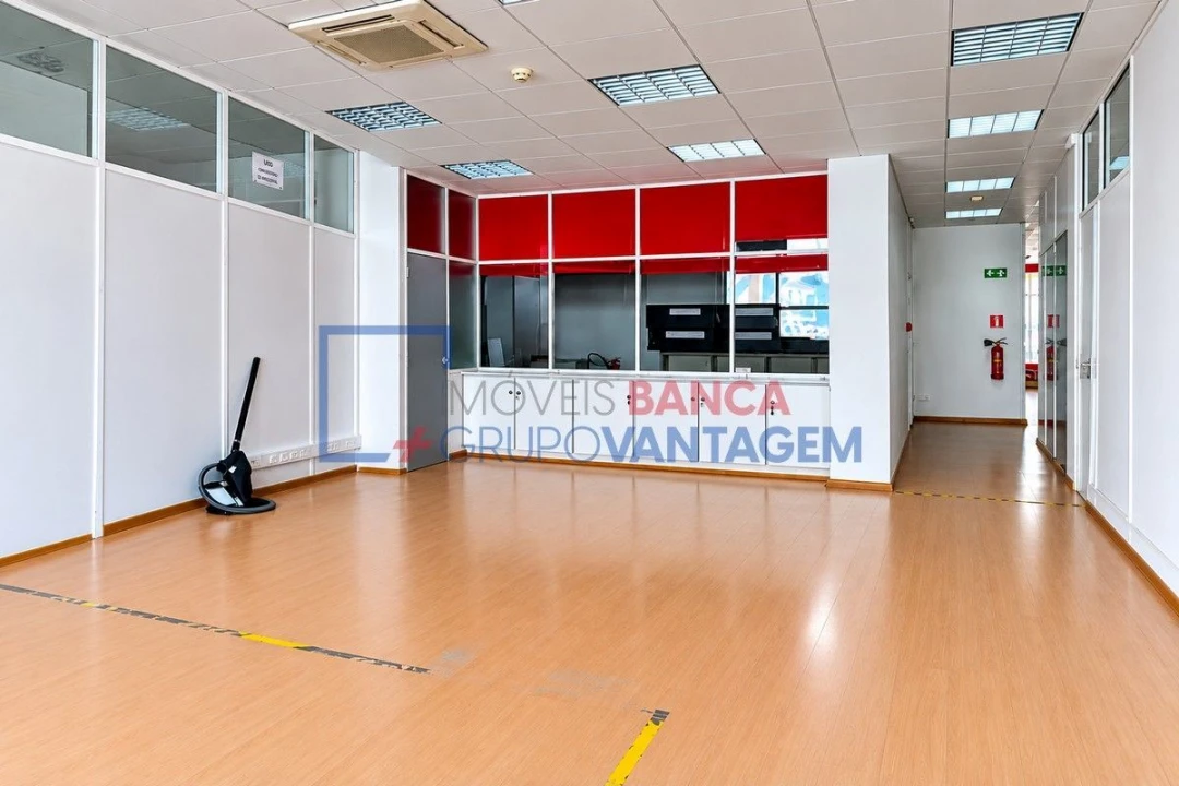 Loja para Venda em Benfica Foto 2
