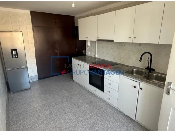 Apartamento T3 para Venda em Gondomar (São Cosme), Valbom e Jovim