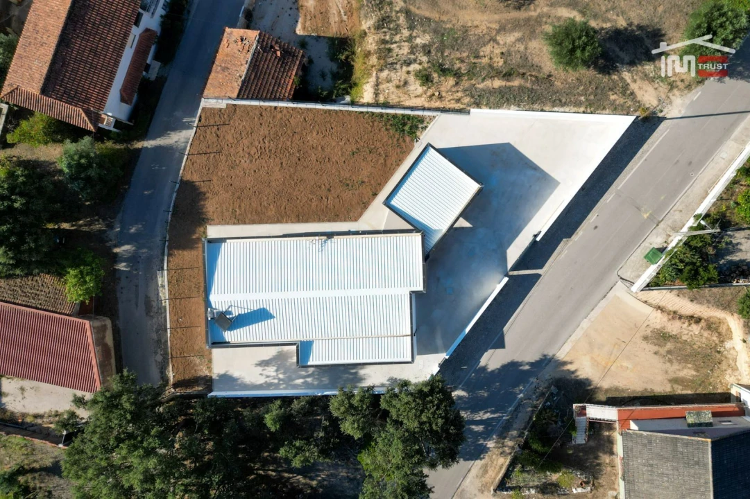 Moradia T3 para Venda em Nossa Senhora da Piedade Foto 29
