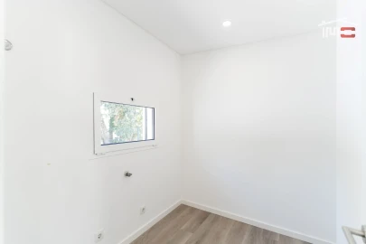 Moradia T3 para Venda em Nossa Senhora da Piedade