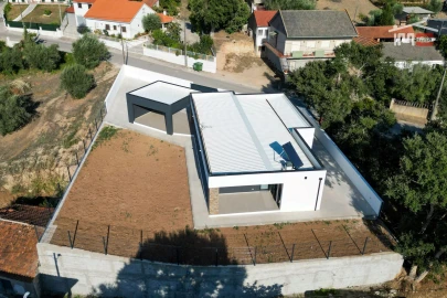 Moradia T3 para Venda em Nossa Senhora da Piedade