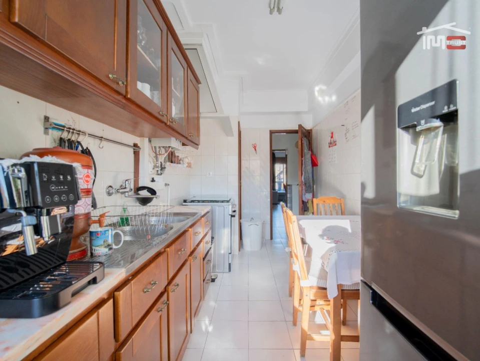 Apartamento T2 para Venda em Queluz e Belas Foto 8