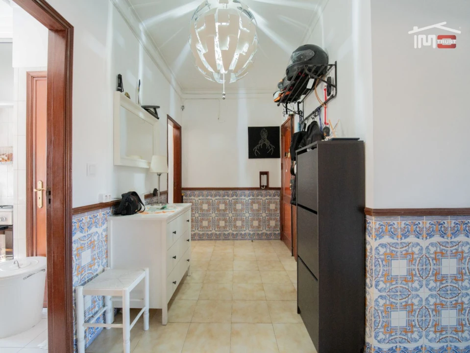 Apartamento T2 para Venda em Queluz e Belas Foto 13