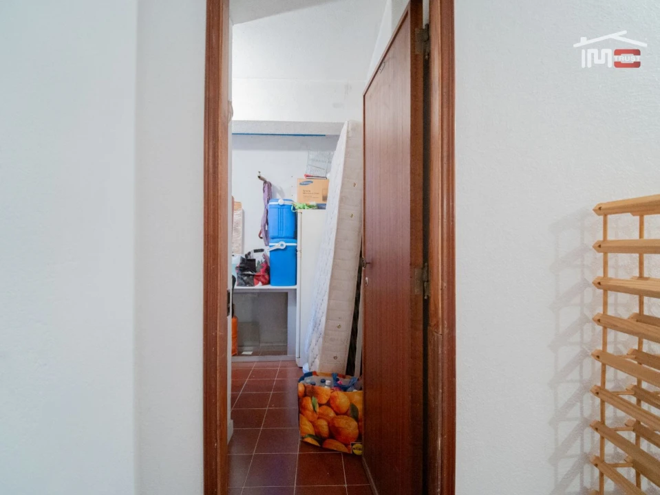 Apartamento T2 para Venda em Queluz e Belas Foto 33