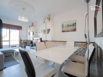 Apartamento T2 para Venda em Queluz e Belas