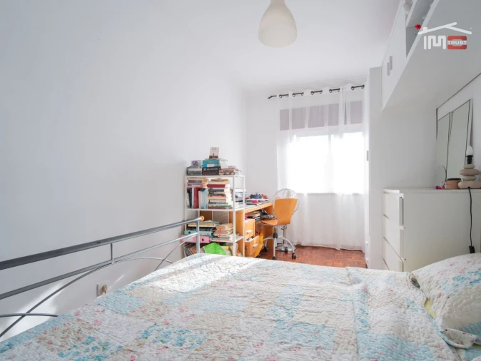 Apartamento T2 para Venda em Queluz e Belas Foto 26