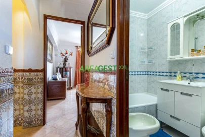 Apartamento T3 para Venda em Olivais