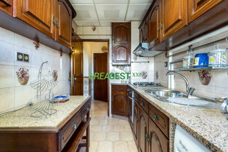 Apartamento T3 para Venda em Olivais Foto 9