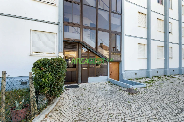 Apartamento T3 para Venda em Olivais Foto 23