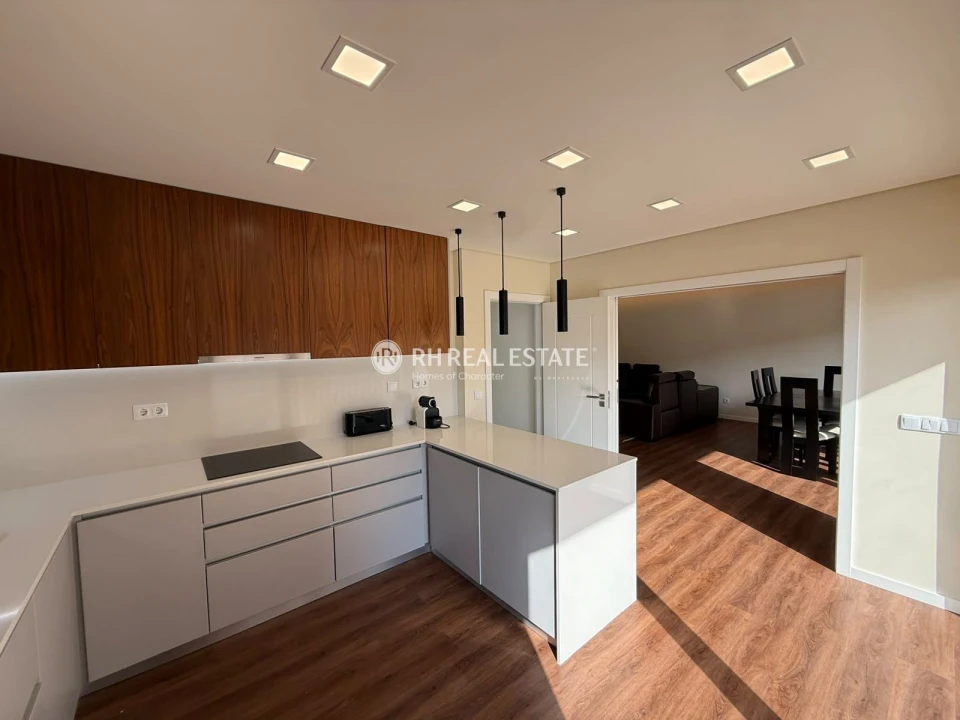 Moradia T4 para Venda em Tavarede Foto 1