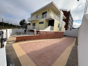 Moradia T4 para Venda em Tavarede