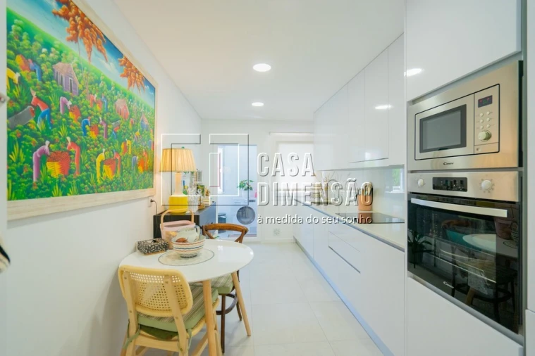 Apartamento T2 para Venda em Carnaxide e Queijas Foto 19