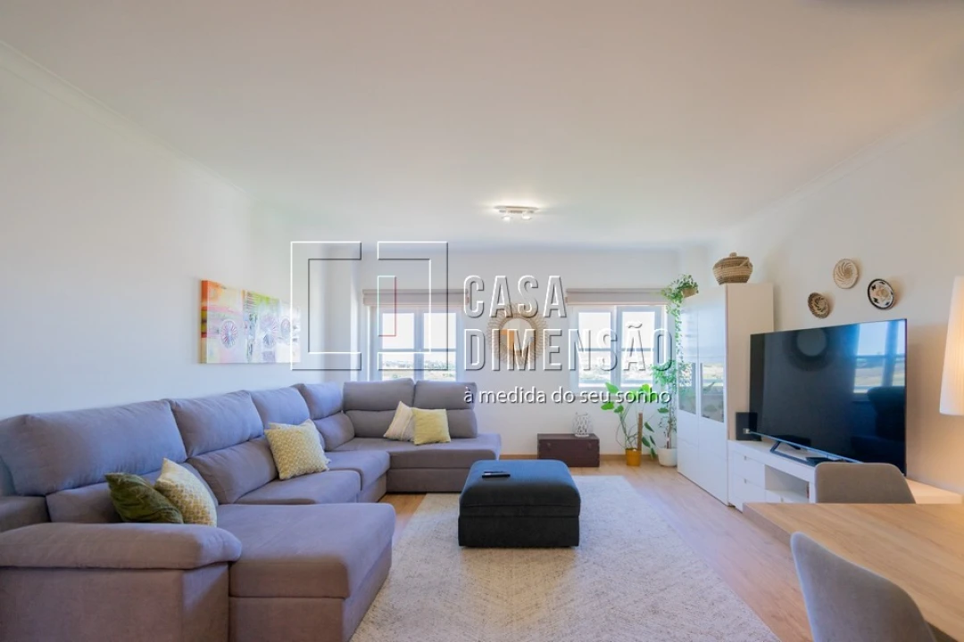Apartamento T3 para Venda em Carnaxide e Queijas Foto 1