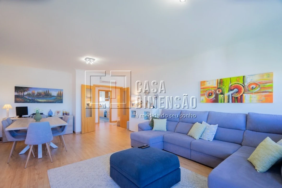 Apartamento T3 para Venda em Carnaxide e Queijas Foto 14