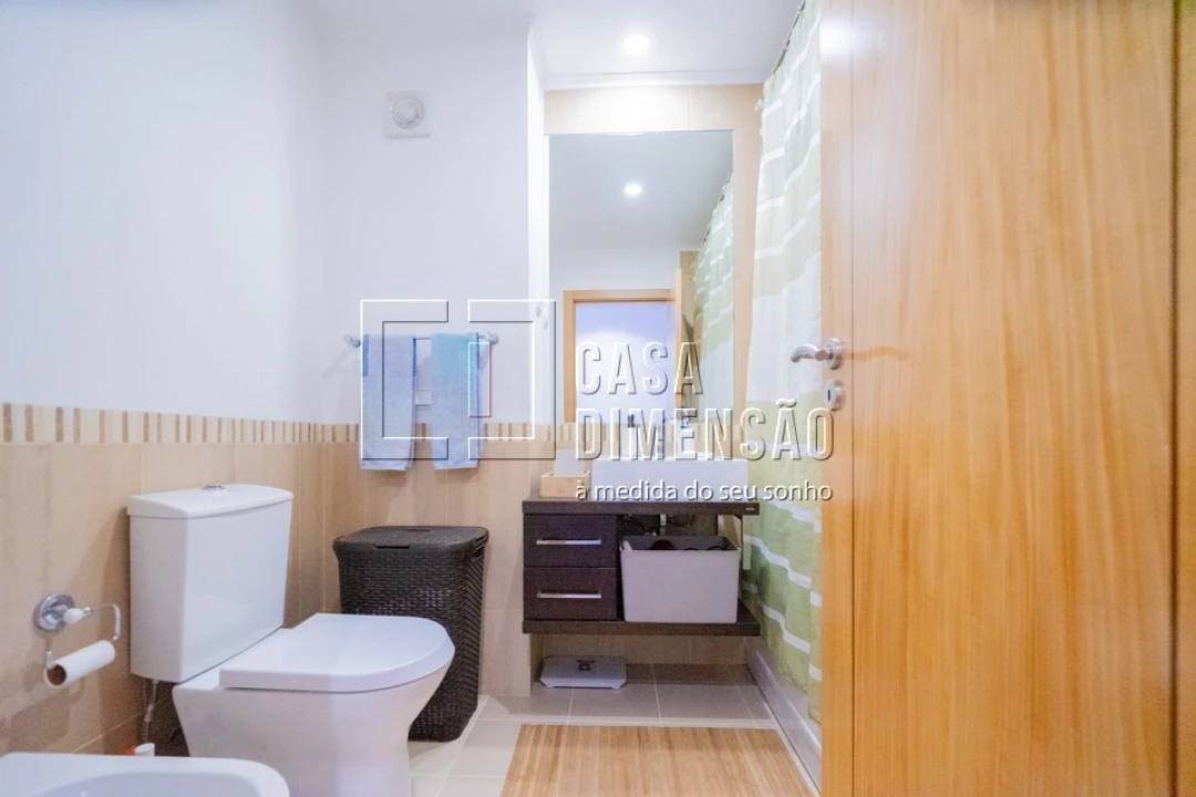 Apartamento T3 para Venda em Carnaxide e Queijas Foto 36