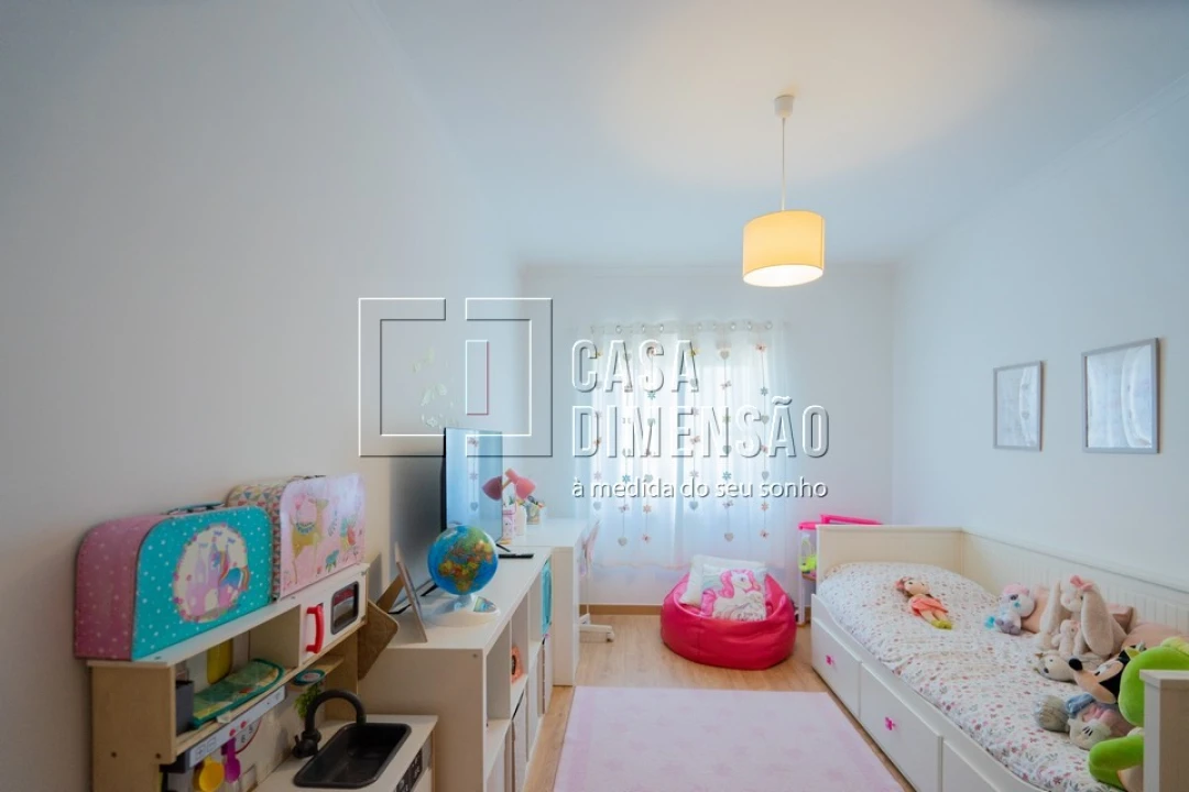 Apartamento T3 para Venda em Carnaxide e Queijas Foto 40