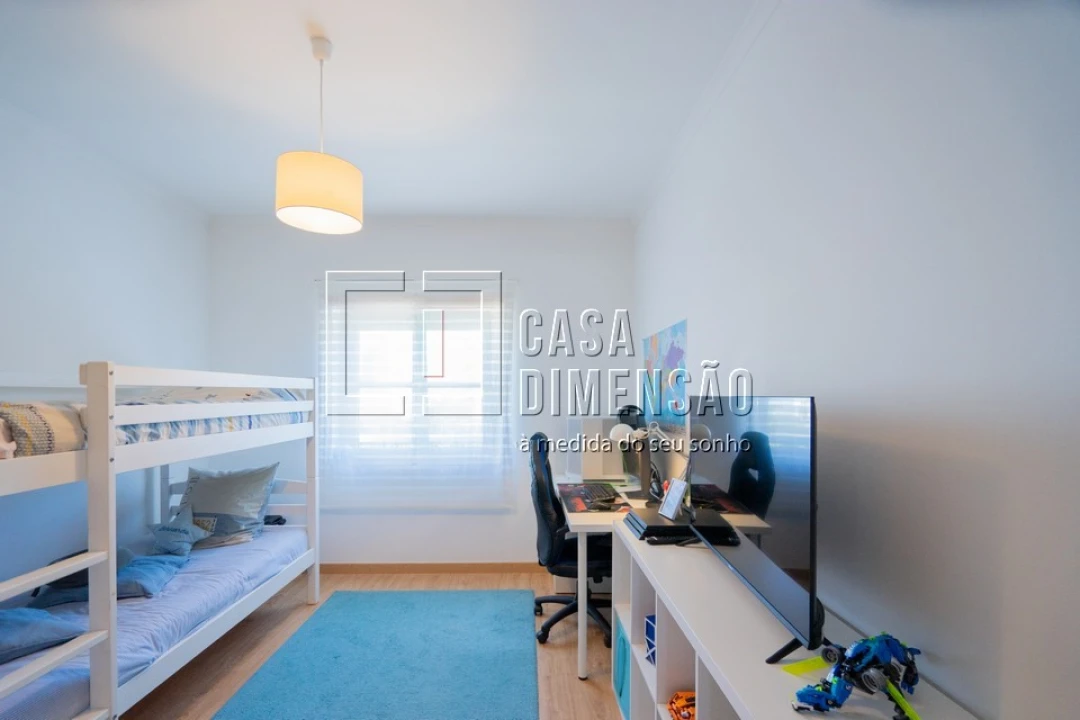 Apartamento T3 para Venda em Carnaxide e Queijas Foto 45