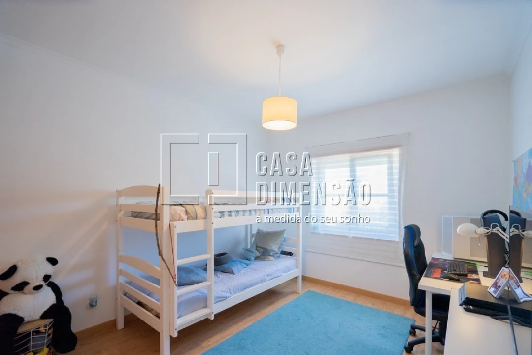 Apartamento T3 para Venda em Carnaxide e Queijas Foto 46