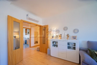 Apartamento T3 para Venda em Carnaxide e Queijas