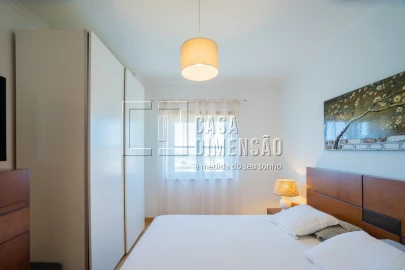 Apartamento T3 para Venda em Carnaxide e Queijas