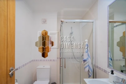 Apartamento T3 para Venda em Carnaxide e Queijas