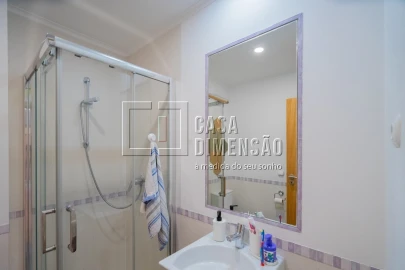 Apartamento T3 para Venda em Carnaxide e Queijas