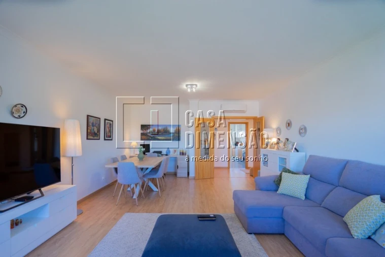 Apartamento T3 para Venda em Carnaxide e Queijas Foto 15