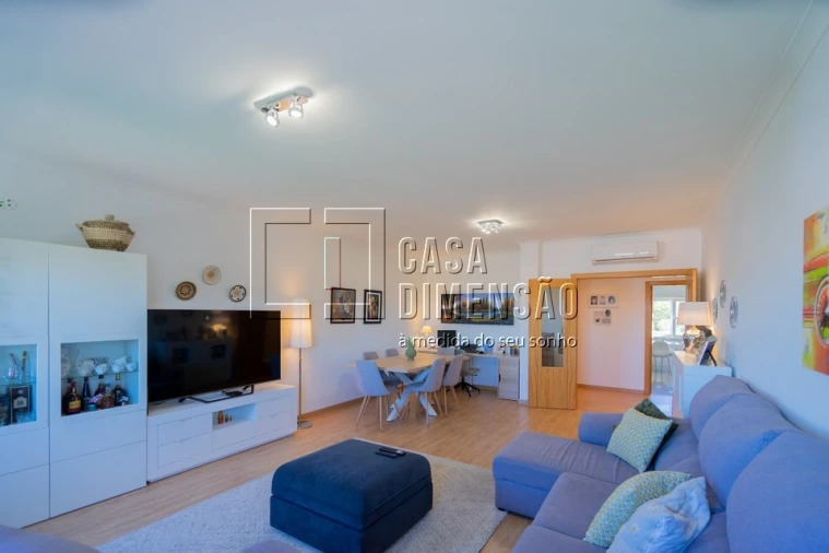 Apartamento T3 para Venda em Carnaxide e Queijas Foto 16