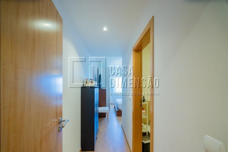 Apartamento T3 para Venda em Carnaxide e Queijas Foto 28
