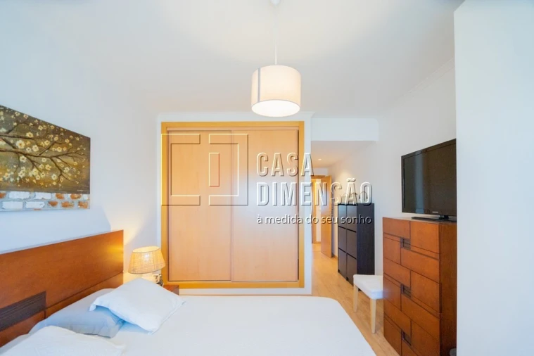 Apartamento T3 para Venda em Carnaxide e Queijas Foto 34