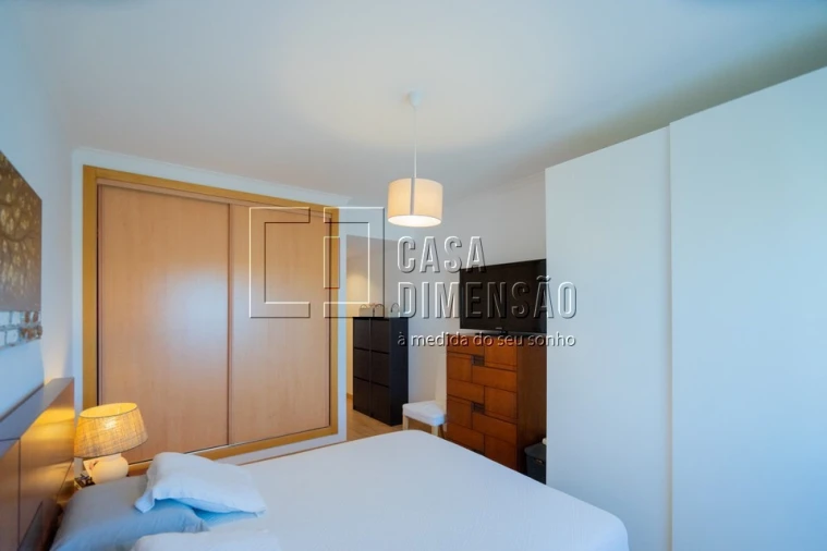 Apartamento T3 para Venda em Carnaxide e Queijas Foto 35