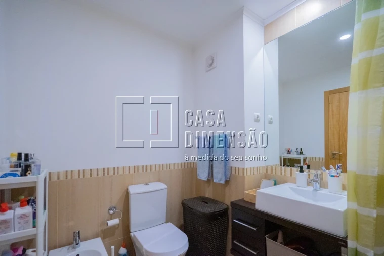 Apartamento T3 para Venda em Carnaxide e Queijas Foto 38