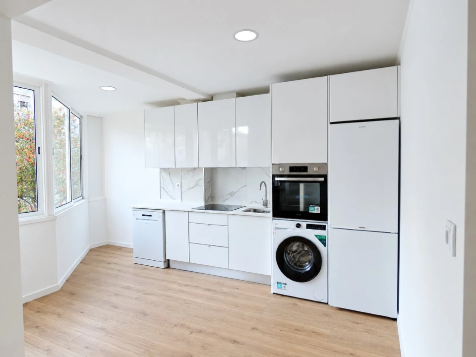 Apartamento T3 para Venda em Venteira Foto 2