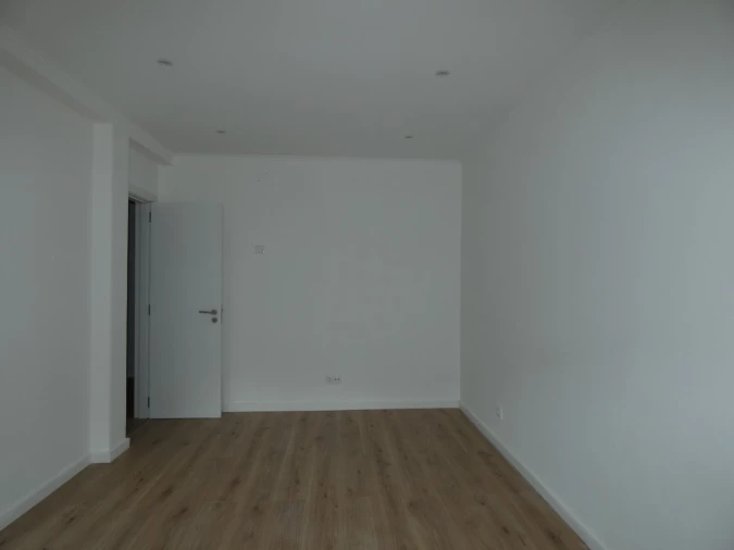Apartamento T3 para Venda em Venteira Foto 6