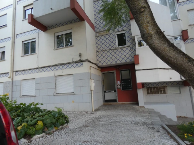 Apartamento T3 para Venda em Venteira Foto 24