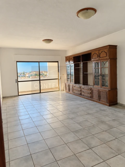 Apartamento T4 para Venda em Albufeira e Olhos de Água