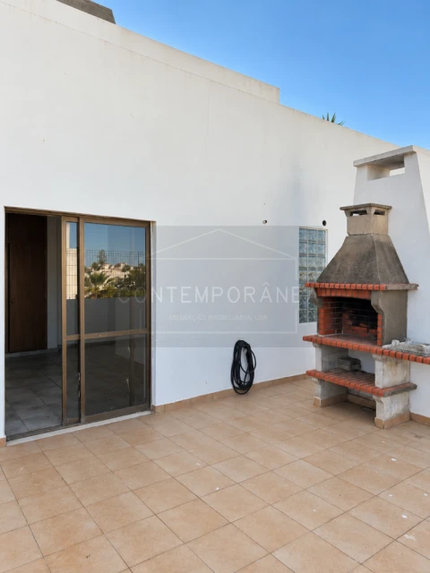 Apartamento T4 para Venda em Albufeira e Olhos de Água