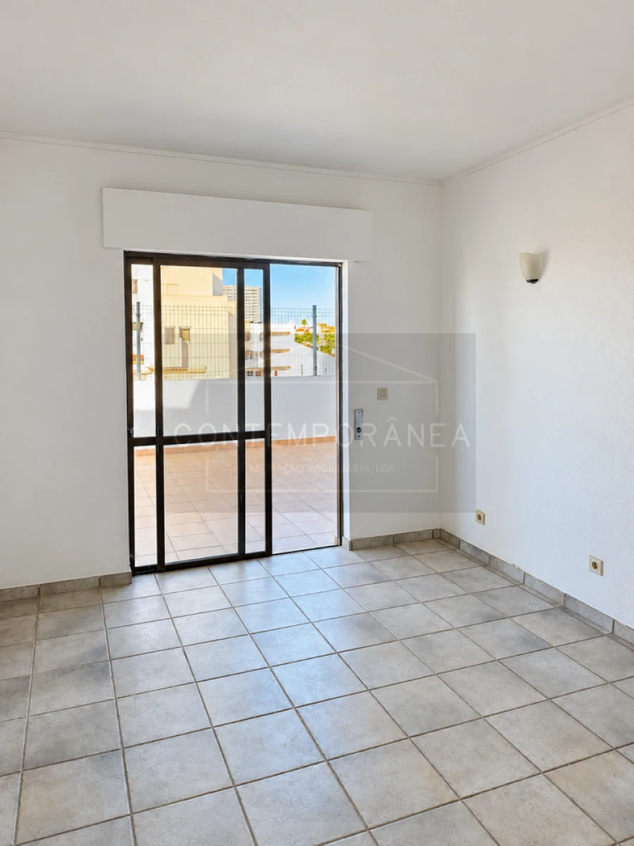 Apartamento T4 para Venda em Albufeira e Olhos de Água Foto 18