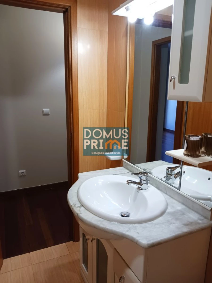 Apartamento T2 para Venda em São Vitor (Braga) Foto 12
